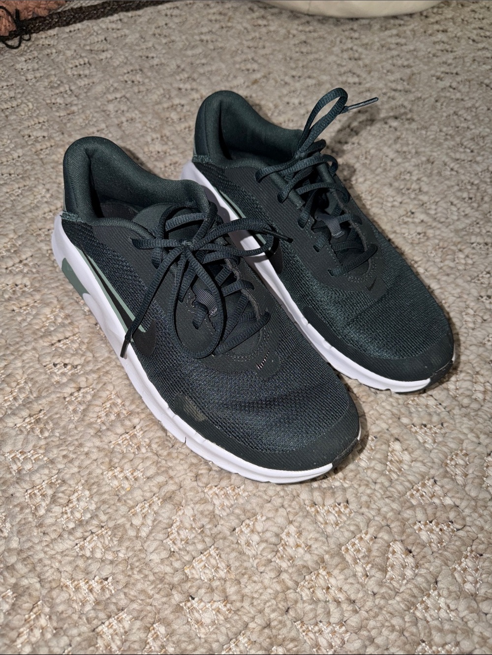 Nike Men's Dark Green and White Athletic Shoes